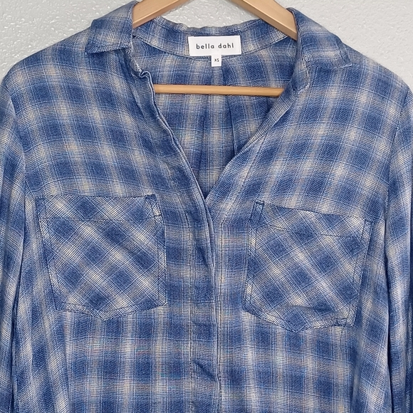 Bella Dahl Beachy Slit Back Plaid Button Down Front Shirt - Picture 4 of 13